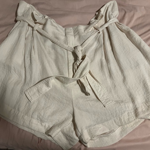 Plus size a new day ivory high waisted paper bag trouser shorts - Picture 4 of 8